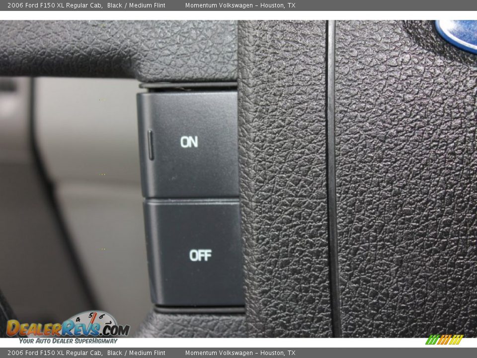 2006 Ford F150 XL Regular Cab Black / Medium Flint Photo #21