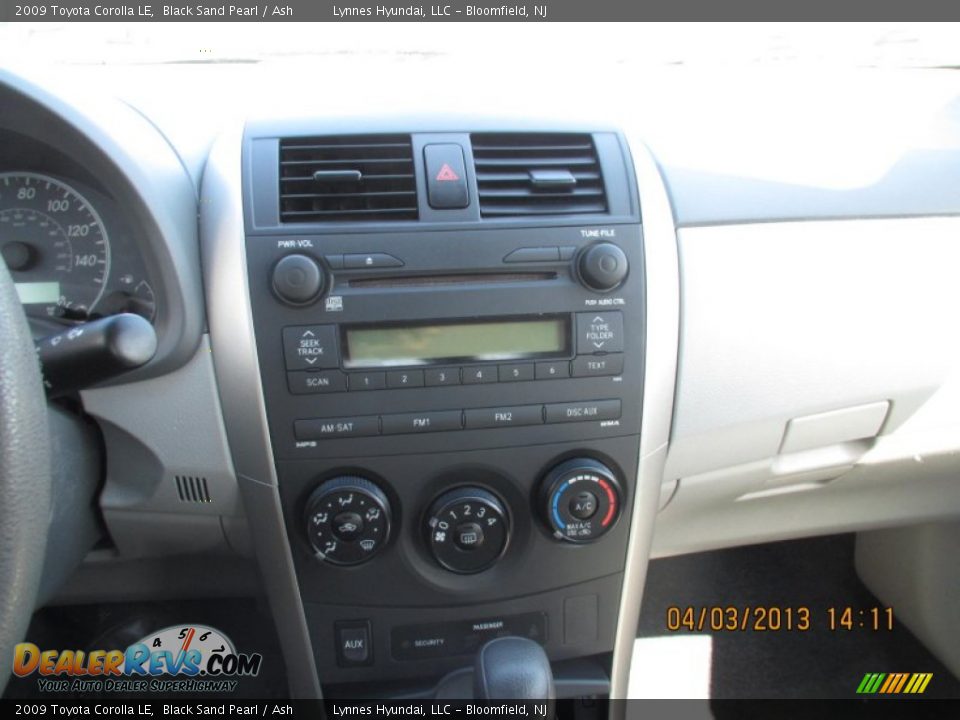 2009 Toyota Corolla LE Black Sand Pearl / Ash Photo #11