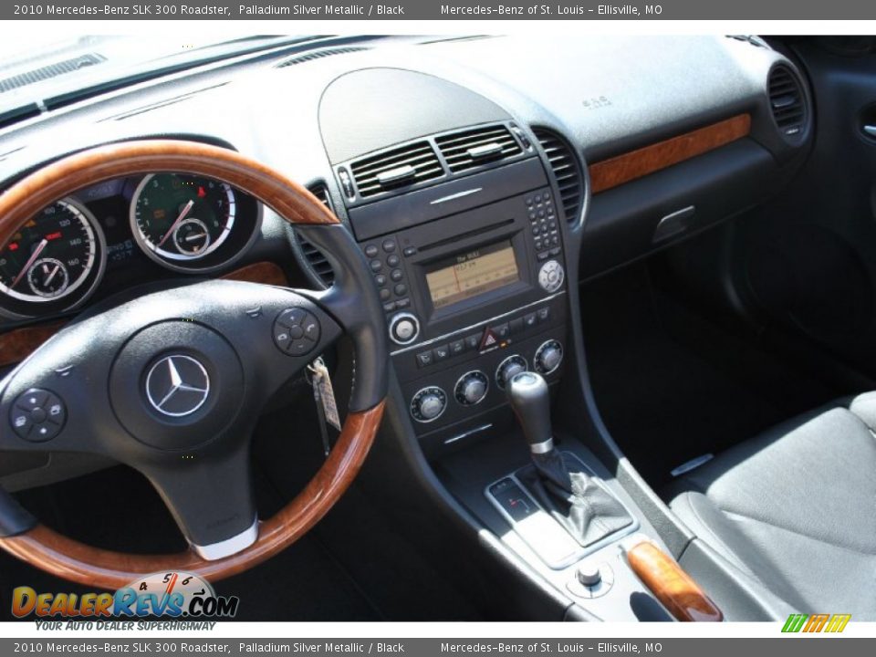 2010 Mercedes-Benz SLK 300 Roadster Palladium Silver Metallic / Black Photo #2