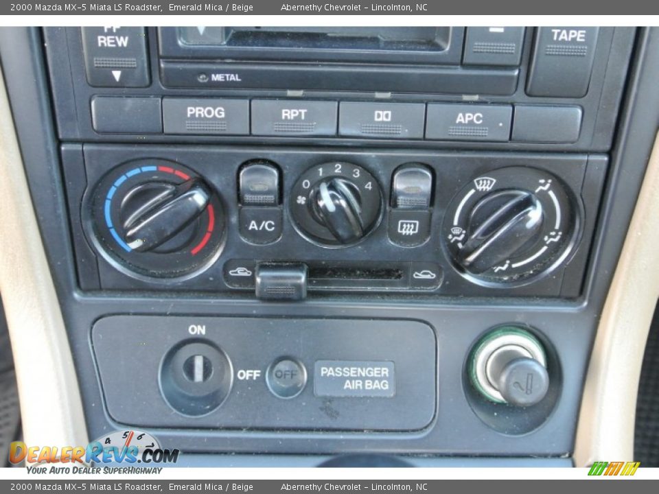 2000 Mazda MX-5 Miata LS Roadster Emerald Mica / Beige Photo #16
