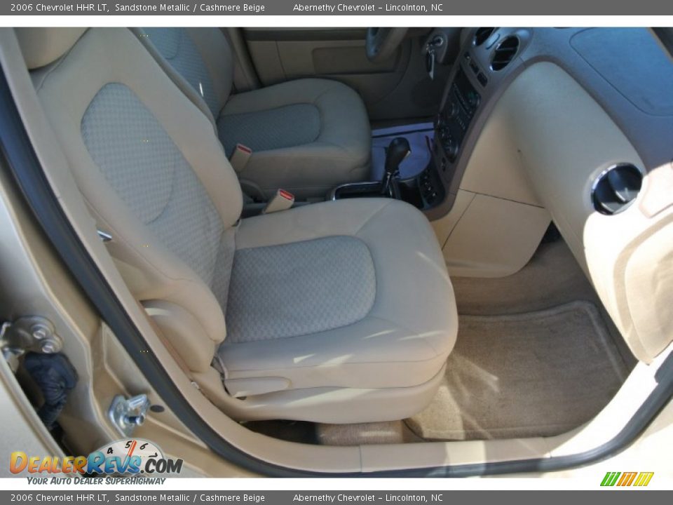 2006 Chevrolet HHR LT Sandstone Metallic / Cashmere Beige Photo #18