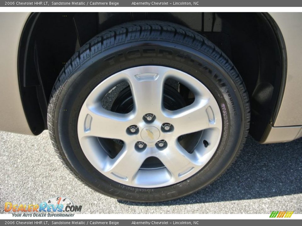 2006 Chevrolet HHR LT Sandstone Metallic / Cashmere Beige Photo #23