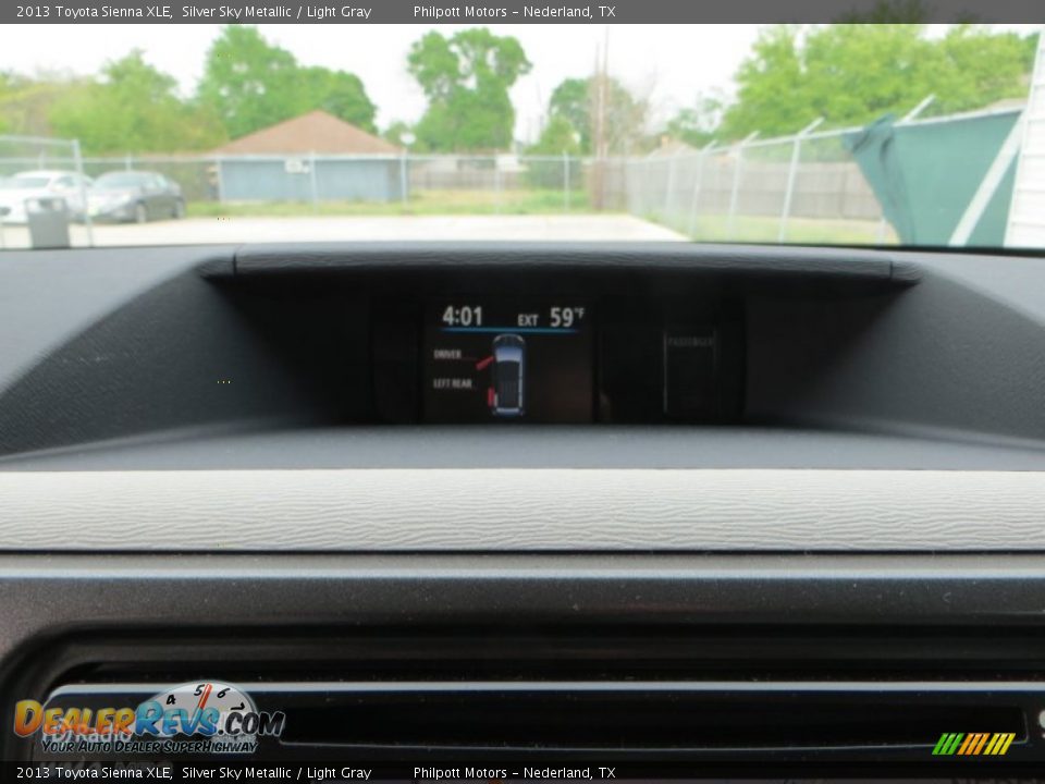 2013 Toyota Sienna XLE Silver Sky Metallic / Light Gray Photo #33