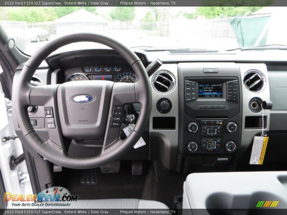 2013 Ford F150 XLT SuperCrew Oxford White / Steel Gray Photo #27
