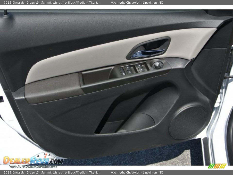 2013 Chevrolet Cruze LS Summit White / Jet Black/Medium Titanium Photo #9