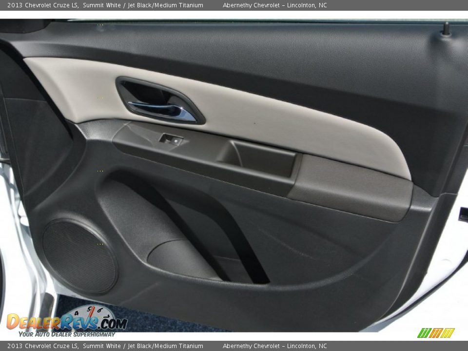 2013 Chevrolet Cruze LS Summit White / Jet Black/Medium Titanium Photo #18