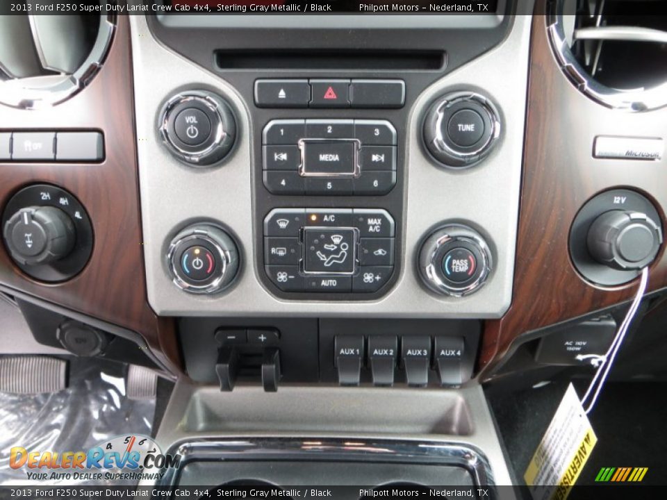 2013 Ford F250 Super Duty Lariat Crew Cab 4x4 Sterling Gray Metallic / Black Photo #30