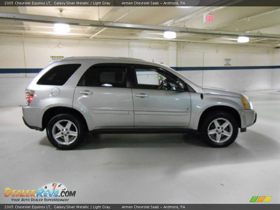 2005 Chevrolet Equinox LT Galaxy Silver Metallic / Light Gray Photo #4