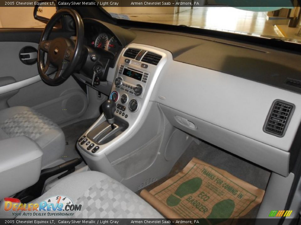 2005 Chevrolet Equinox LT Galaxy Silver Metallic / Light Gray Photo #12
