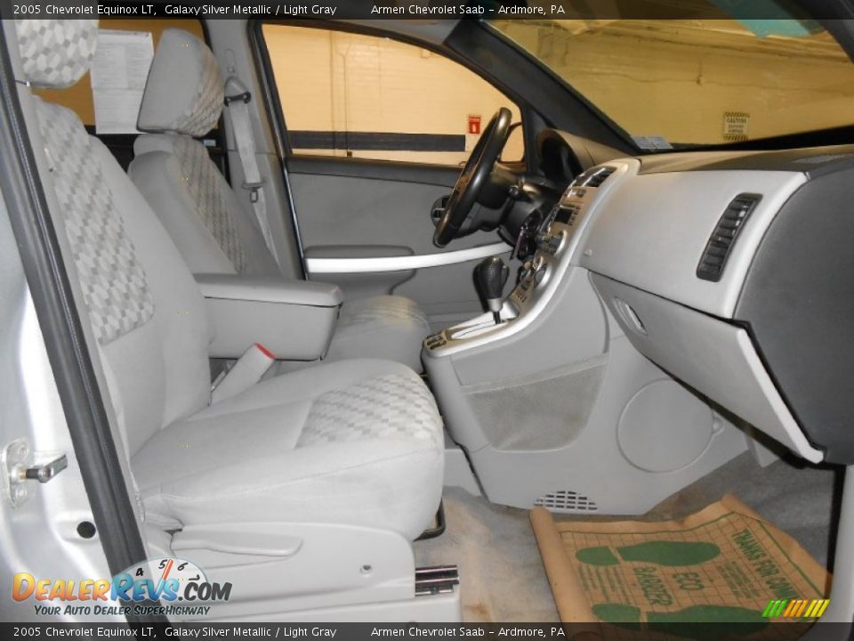 2005 Chevrolet Equinox LT Galaxy Silver Metallic / Light Gray Photo #13