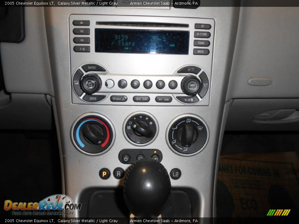 2005 Chevrolet Equinox LT Galaxy Silver Metallic / Light Gray Photo #23