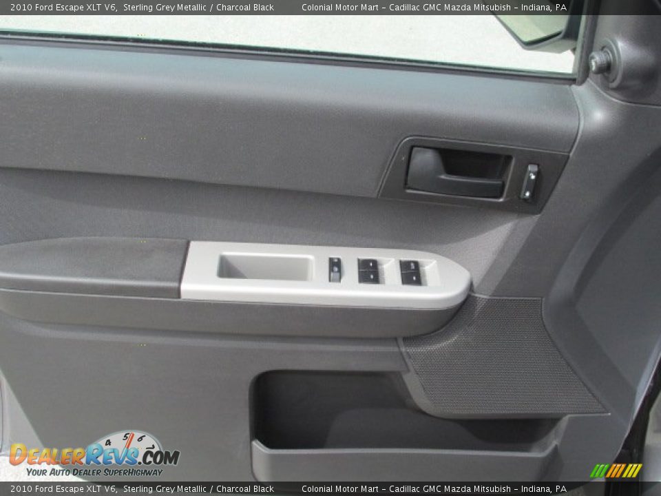 2010 Ford Escape XLT V6 Sterling Grey Metallic / Charcoal Black Photo #13