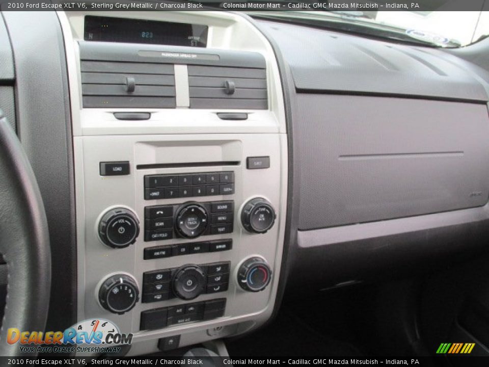 2010 Ford Escape XLT V6 Sterling Grey Metallic / Charcoal Black Photo #15