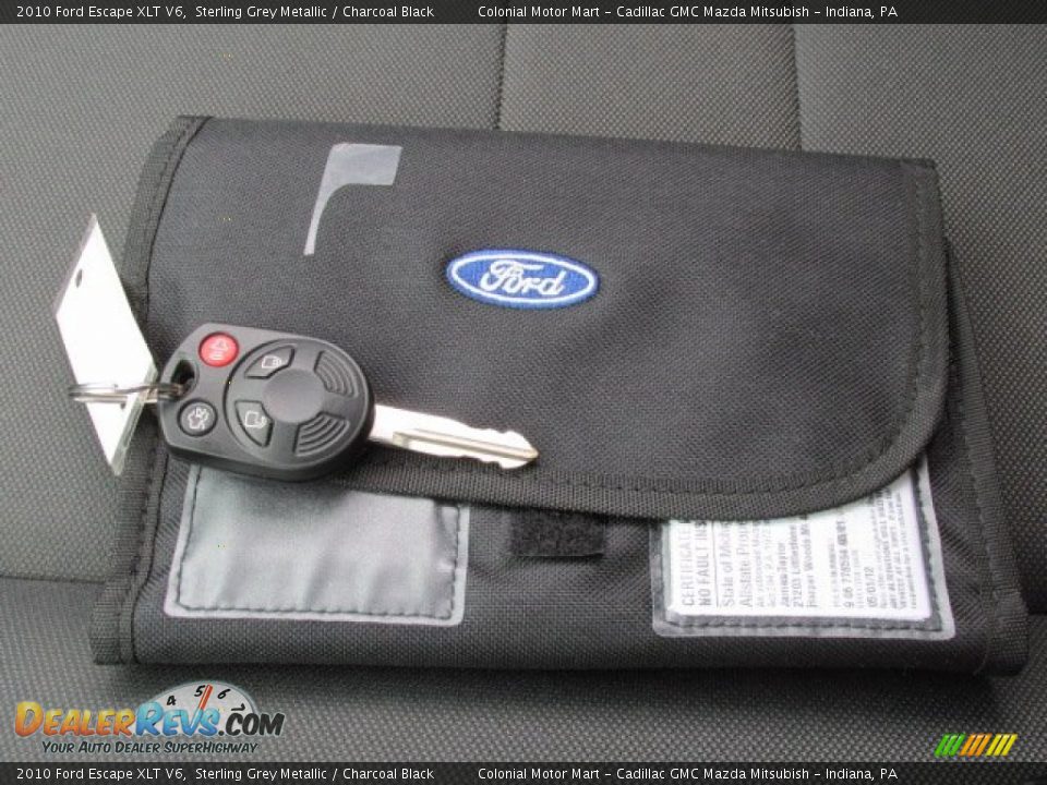 2010 Ford Escape XLT V6 Sterling Grey Metallic / Charcoal Black Photo #18