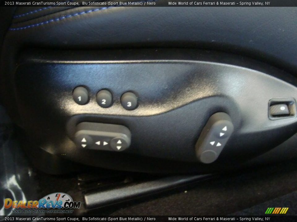 Controls of 2013 Maserati GranTurismo Sport Coupe Photo #14