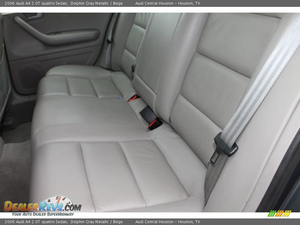 2006 Audi A4 2.0T quattro Sedan Dolphin Gray Metallic / Beige Photo #32