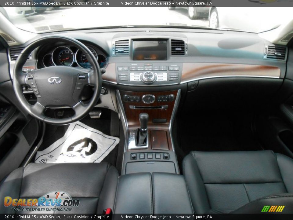 2010 Infiniti M 35x AWD Sedan Black Obsidian / Graphite Photo #18