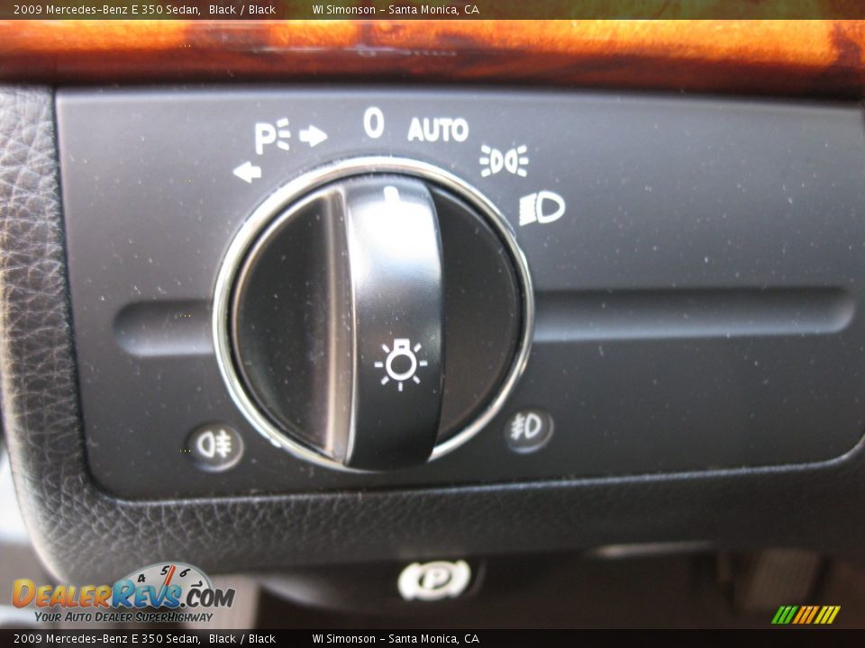 2009 Mercedes-Benz E 350 Sedan Black / Black Photo #17