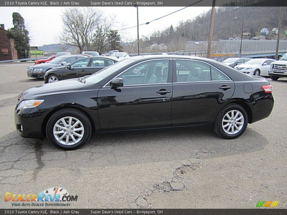 2010 Toyota Camry XLE Black / Ash Gray Photo #2