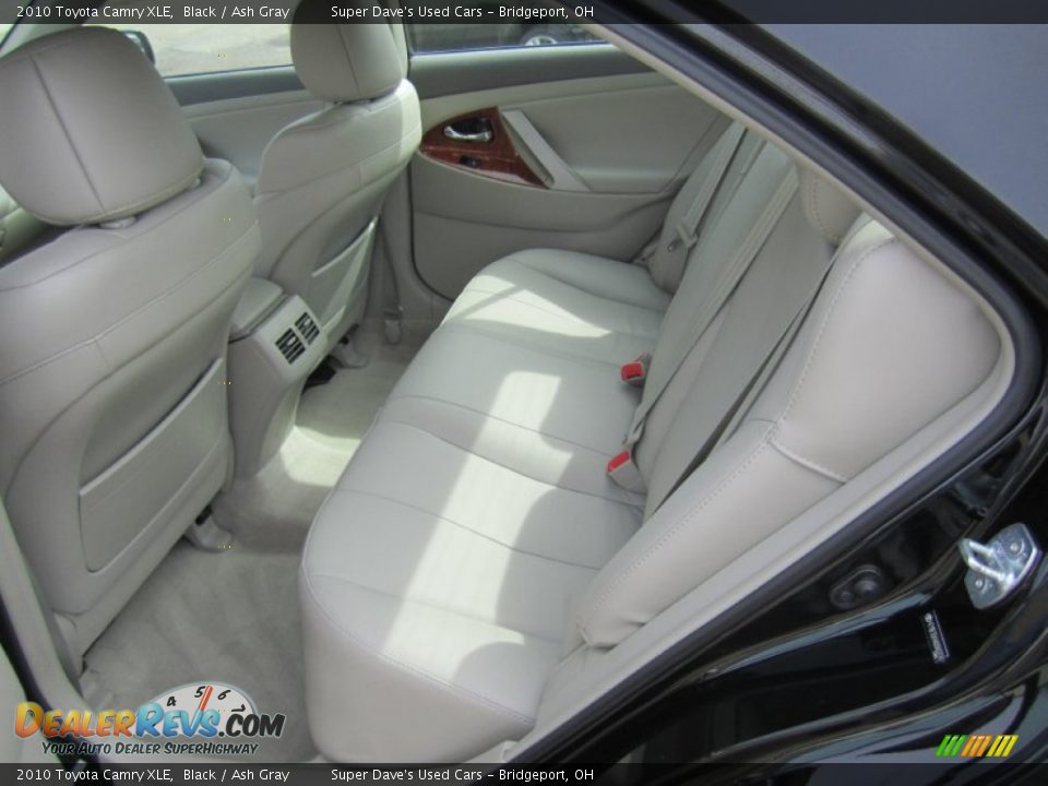 2010 Toyota Camry XLE Black / Ash Gray Photo #17
