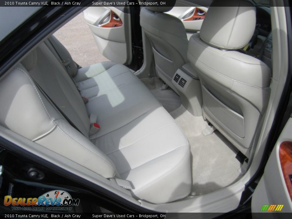 2010 Toyota Camry XLE Black / Ash Gray Photo #19