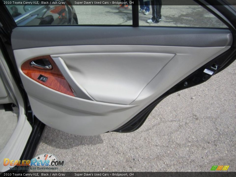 2010 Toyota Camry XLE Black / Ash Gray Photo #20
