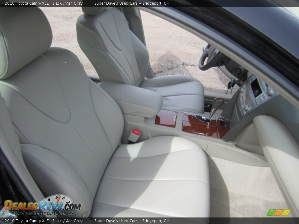 2010 Toyota Camry XLE Black / Ash Gray Photo #22