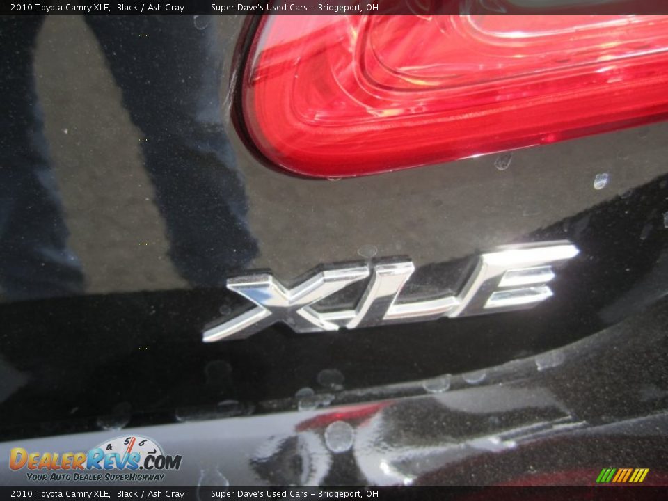 2010 Toyota Camry XLE Black / Ash Gray Photo #28