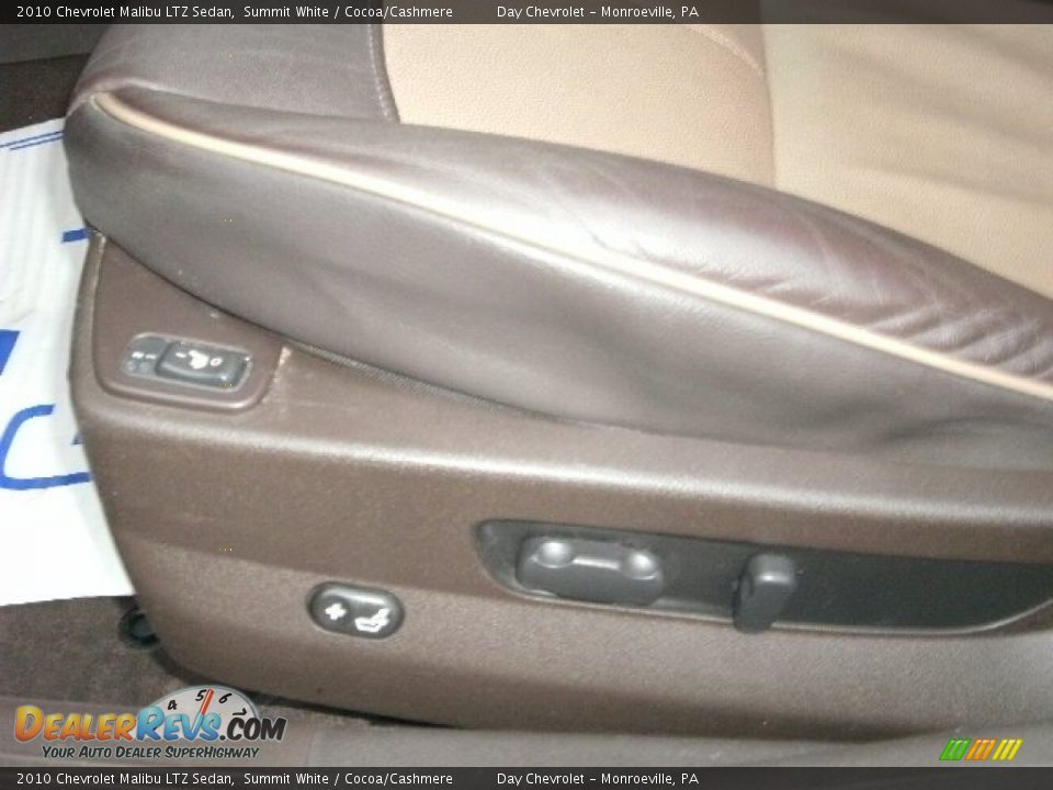 2010 Chevrolet Malibu LTZ Sedan Summit White / Cocoa/Cashmere Photo #17