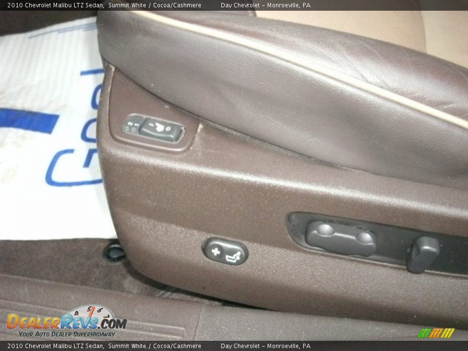 2010 Chevrolet Malibu LTZ Sedan Summit White / Cocoa/Cashmere Photo #19
