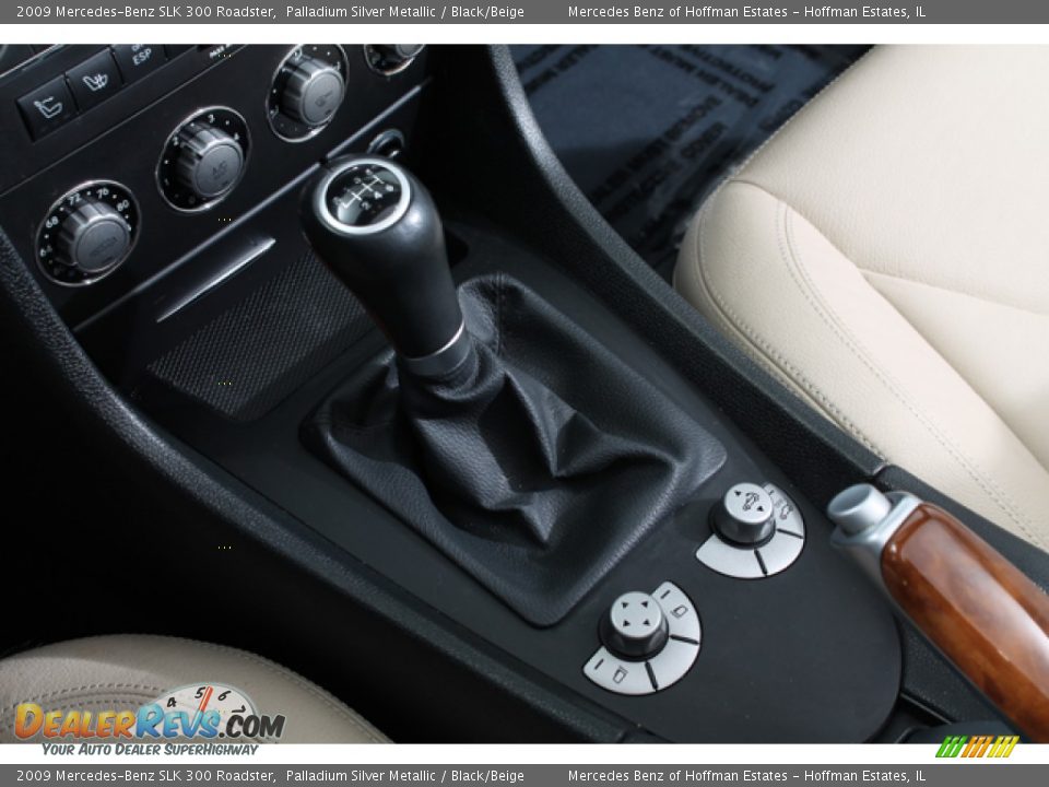 2009 Mercedes-Benz SLK 300 Roadster Palladium Silver Metallic / Black/Beige Photo #13