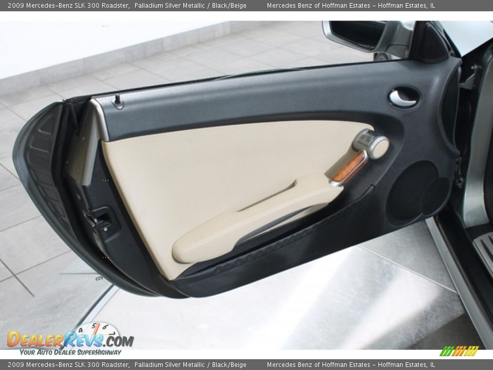 2009 Mercedes-Benz SLK 300 Roadster Palladium Silver Metallic / Black/Beige Photo #15