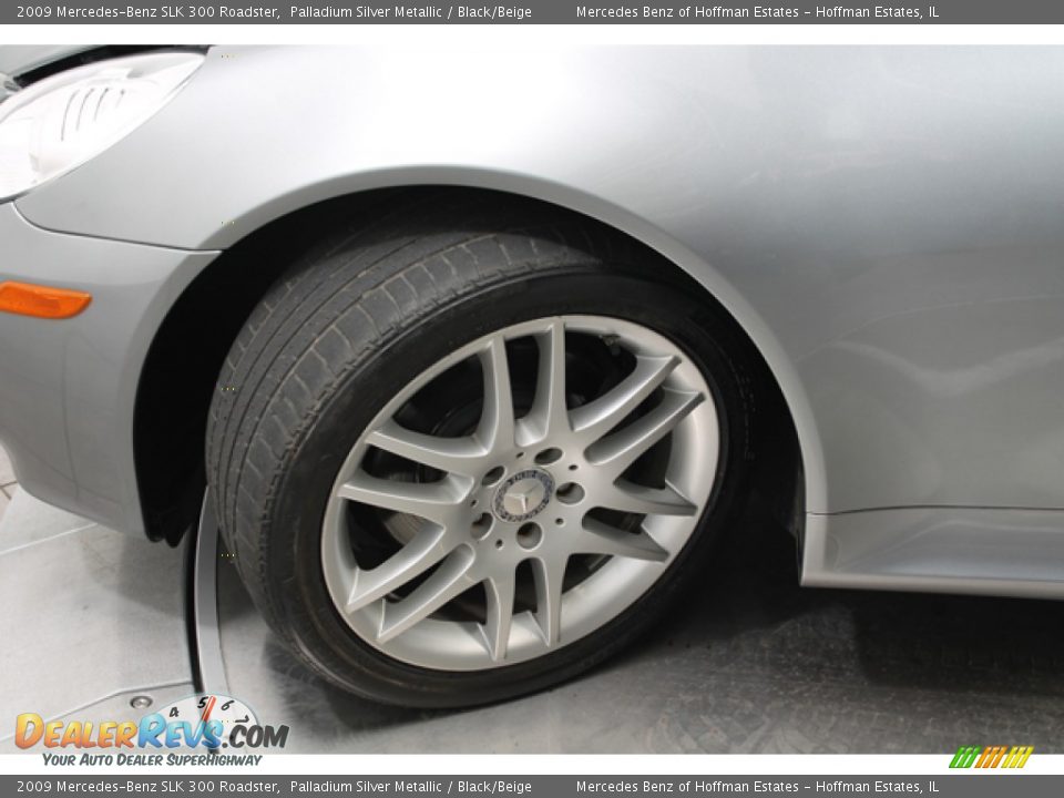 2009 Mercedes-Benz SLK 300 Roadster Palladium Silver Metallic / Black/Beige Photo #23