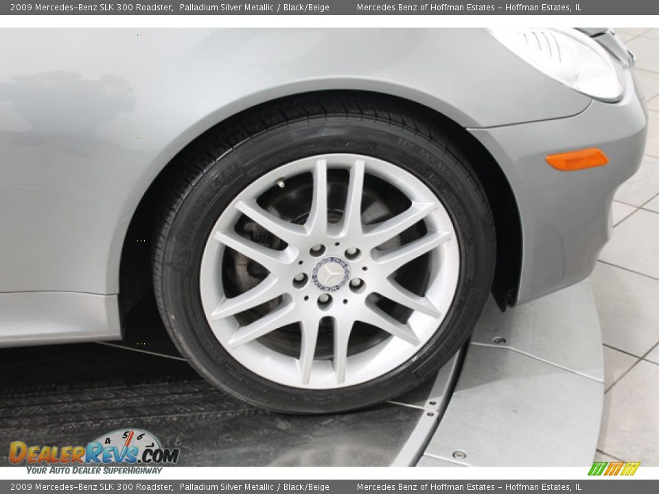 2009 Mercedes-Benz SLK 300 Roadster Palladium Silver Metallic / Black/Beige Photo #24