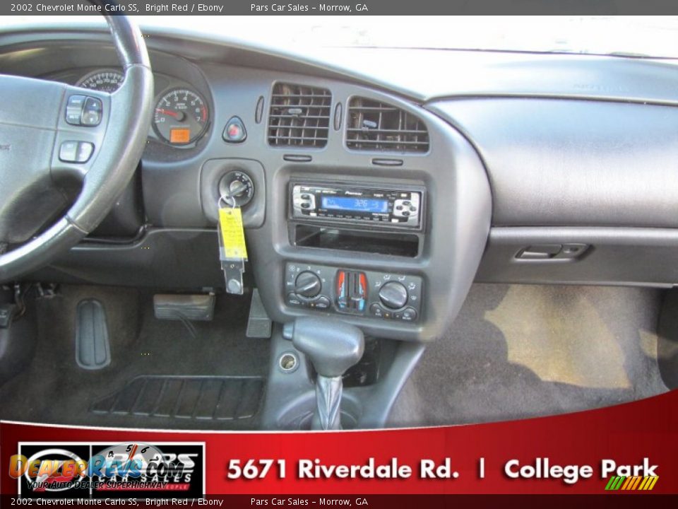 2002 Chevrolet Monte Carlo SS Bright Red / Ebony Photo #10