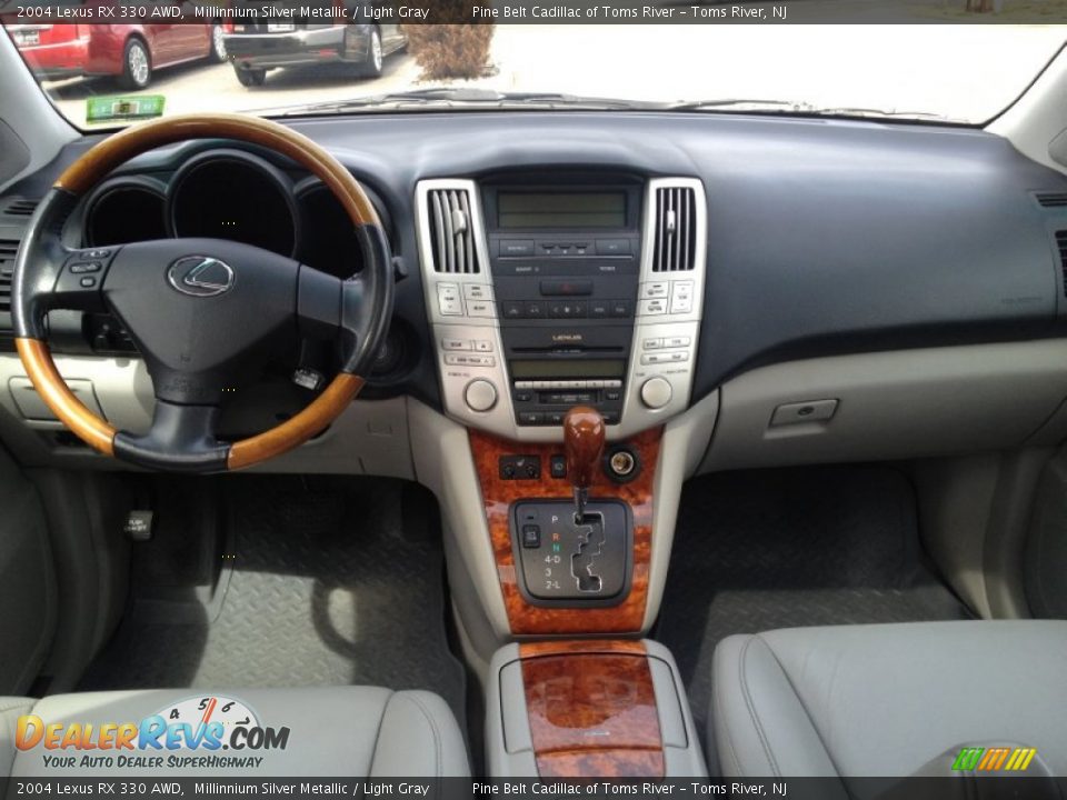 Dashboard of 2004 Lexus RX 330 AWD Photo #9