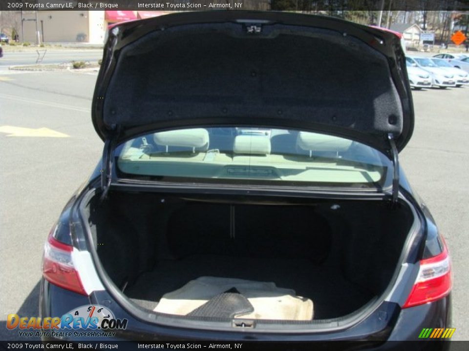 2009 Toyota Camry LE Black / Bisque Photo #17