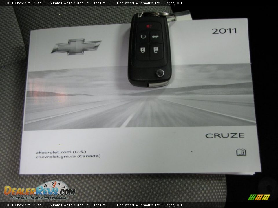 2011 Chevrolet Cruze LT Summit White / Medium Titanium Photo #23