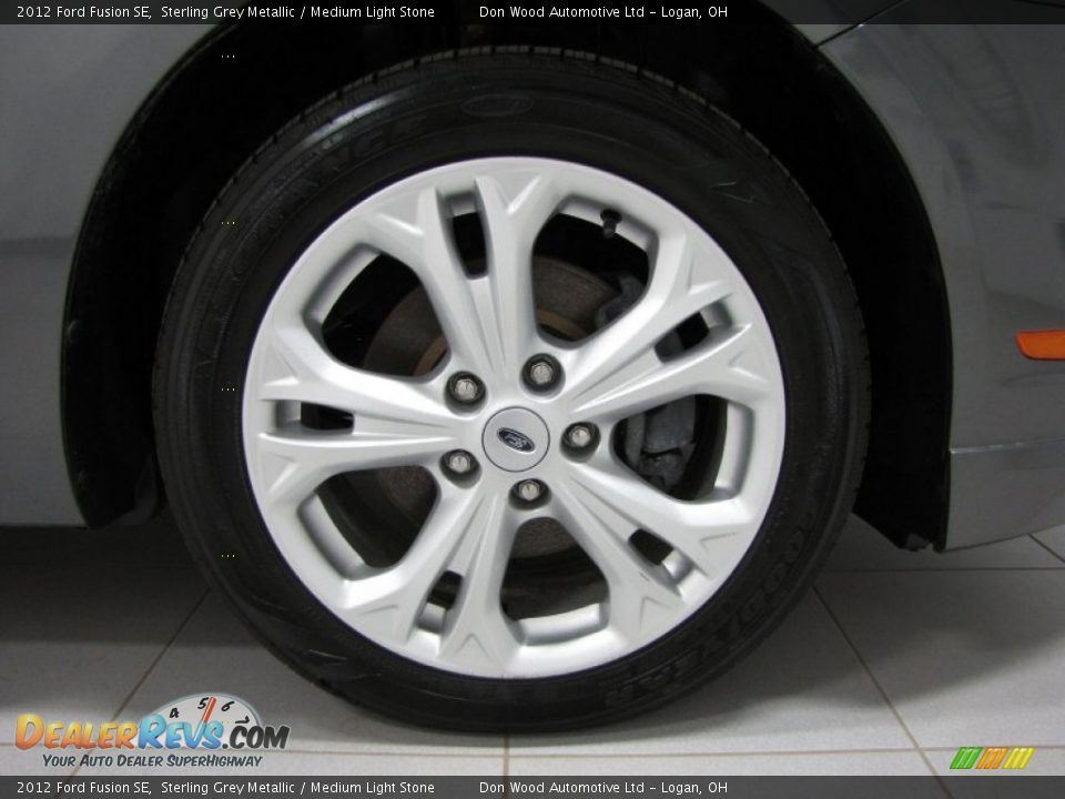 2012 Ford Fusion SE Sterling Grey Metallic / Medium Light Stone Photo #23