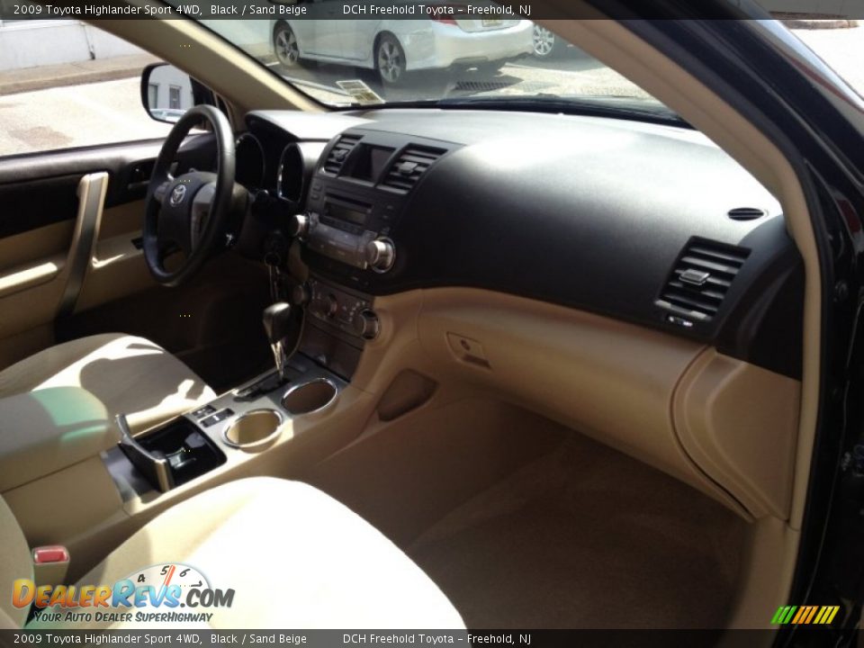 2009 Toyota Highlander Sport 4WD Black / Sand Beige Photo #26