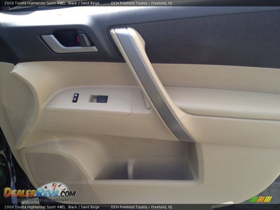 2009 Toyota Highlander Sport 4WD Black / Sand Beige Photo #28