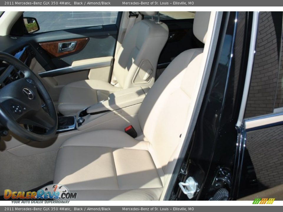 2011 Mercedes-Benz GLK 350 4Matic Black / Almond/Black Photo #3