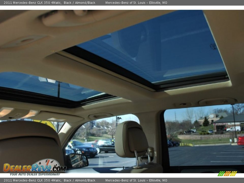 2011 Mercedes-Benz GLK 350 4Matic Black / Almond/Black Photo #8