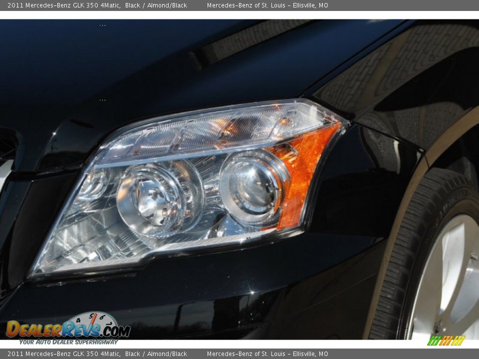 2011 Mercedes-Benz GLK 350 4Matic Black / Almond/Black Photo #16