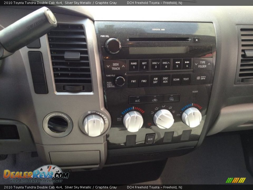 2010 Toyota Tundra Double Cab 4x4 Silver Sky Metallic / Graphite Gray Photo #16