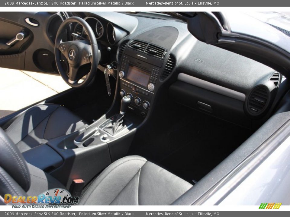 2009 Mercedes-Benz SLK 300 Roadster Palladium Silver Metallic / Black Photo #3