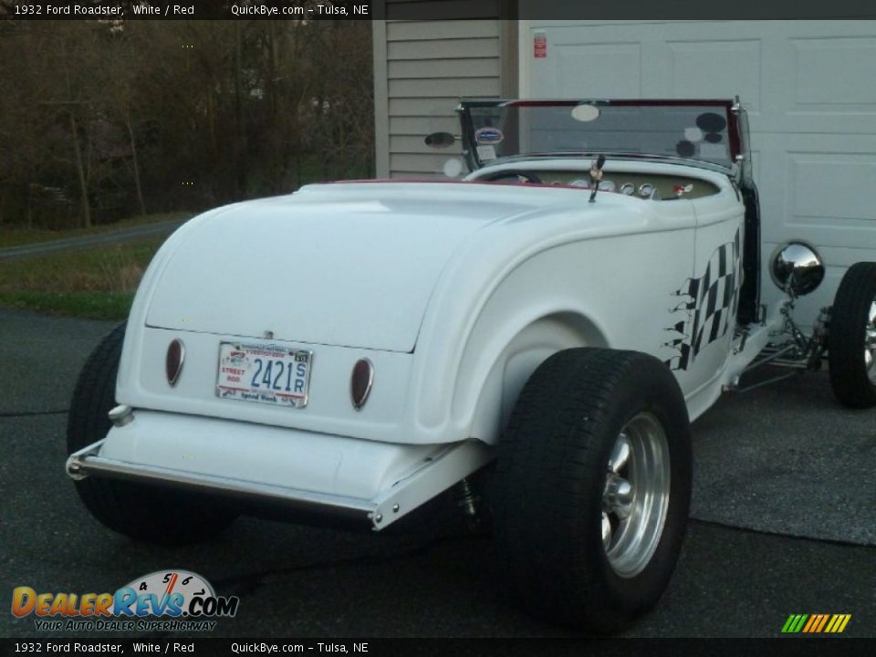 1932 Ford Roadster White / Red Photo #7