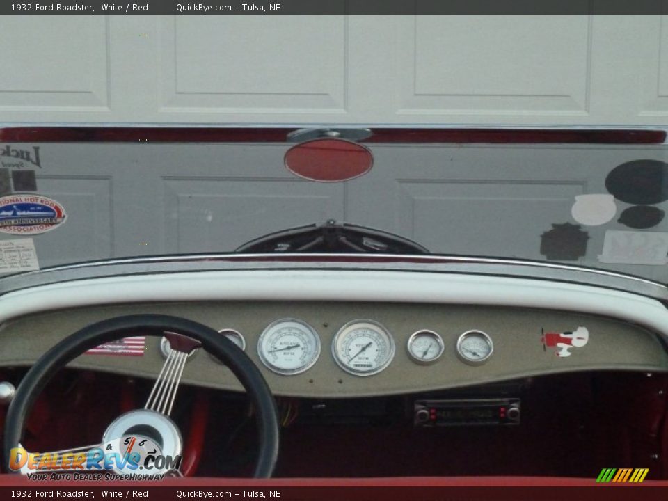 Dashboard of 1932 Ford Roadster  Photo #8