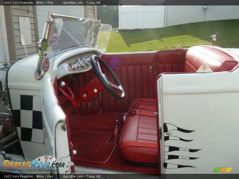 Red Interior - 1932 Ford Roadster  Photo #9