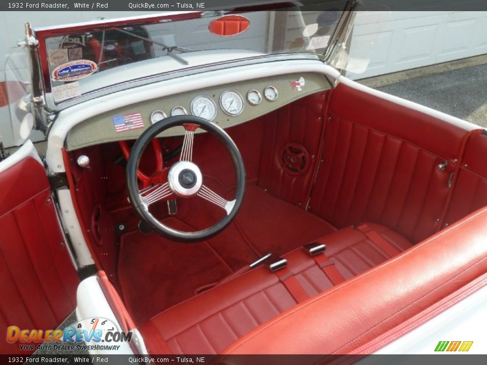Red Interior - 1932 Ford Roadster  Photo #10